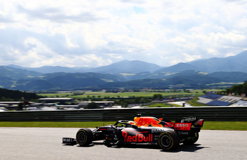 Austrias valitses vabatreeninguid Verstappen