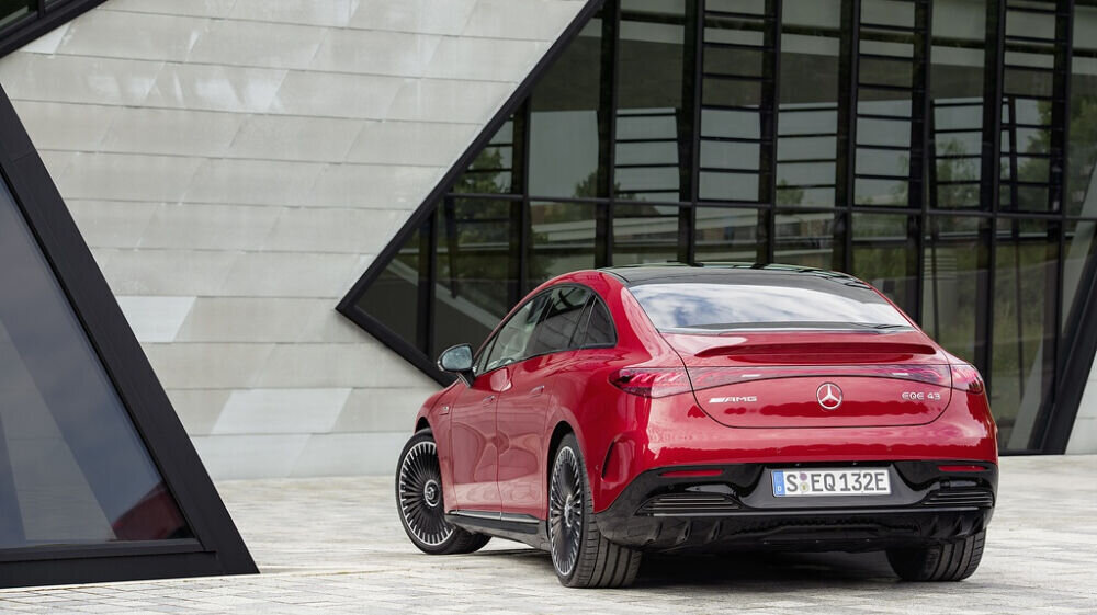 Eestisse jõudis Mercedese elektriline E-klass ehk EQE ning teada on ka hinnad
