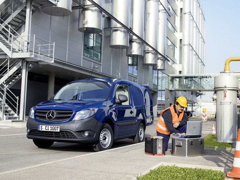 Mercedes avalikustas oma väikekaubiku Citan