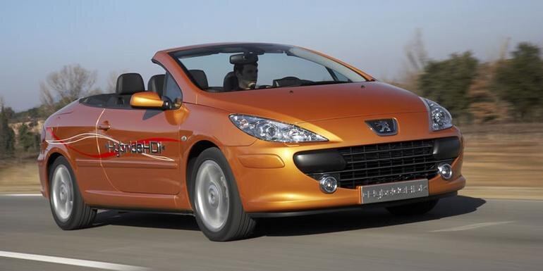 Peugeot diisel-hübriidne kabriolett