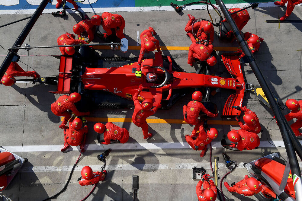 F1: Ferrarile uus mootor ja käigukast