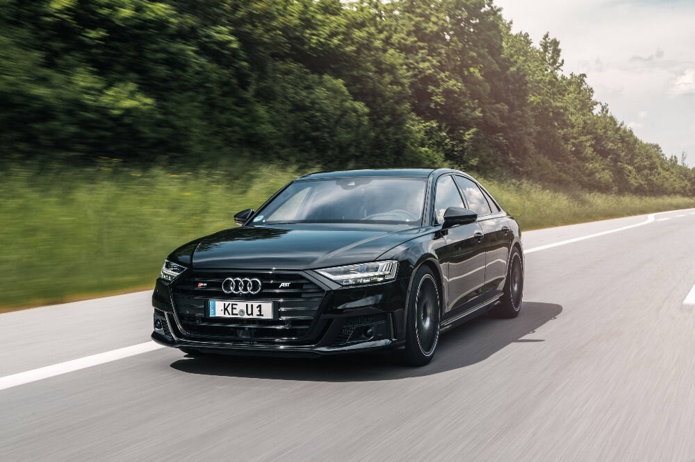 Audi S8 võimsus tõsteti 700 hobujõule