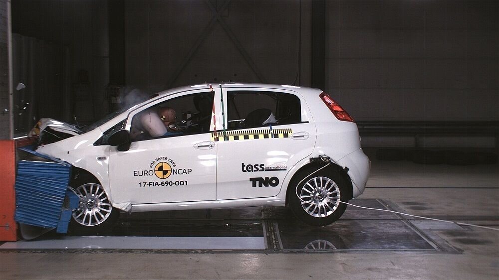 Fiat Punto sai Euro NCAP turvatestis null tärni