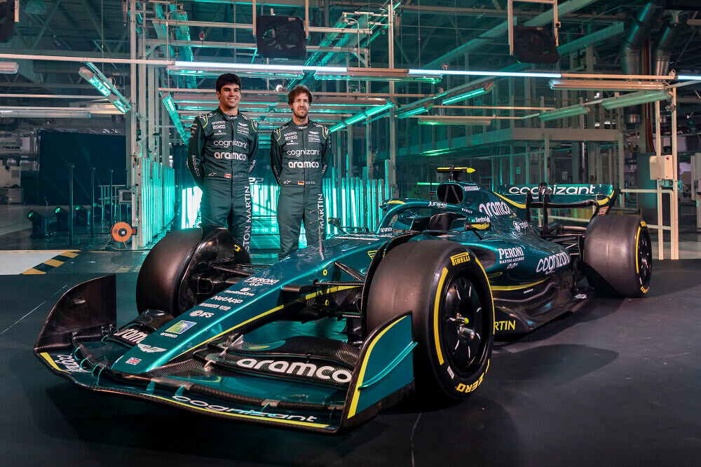 FOTOD. Aston Martin esitles tänavust F1 autot