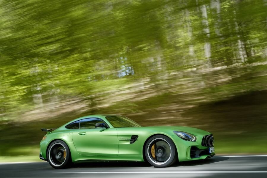 Mercedese talli lisandus metsik GT R