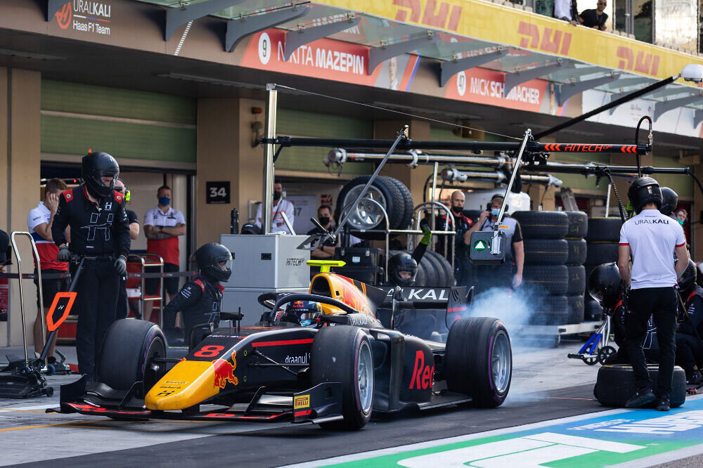 Jüri Vips alustas F2 testisõite seitsmenda ajaga