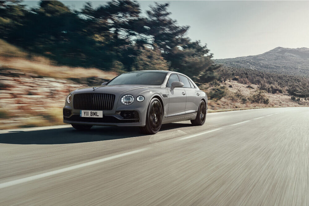 Uuenenud Bentley Flying Spur: 63 kerevärvi, rohkem vaikust ja uudne puidutöötlus