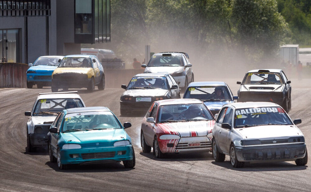 Superkrossi suvine hooaeg algab LaitseRallyPark´is