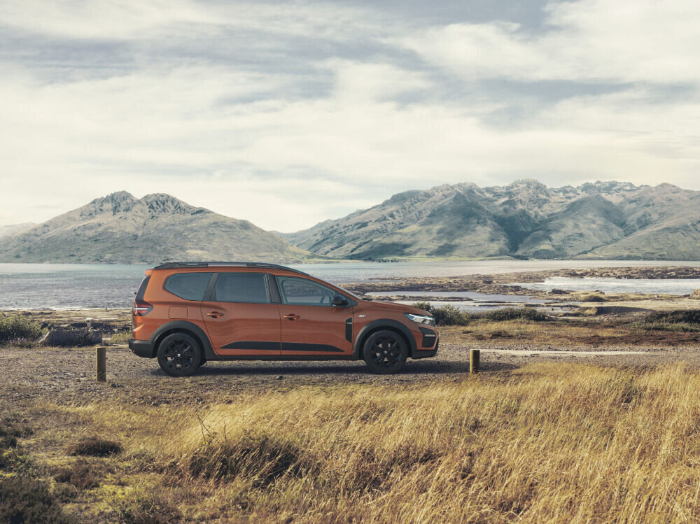 Dacia avalikustas oma seitsmekohalise pereauto Joggeri hinnakirja