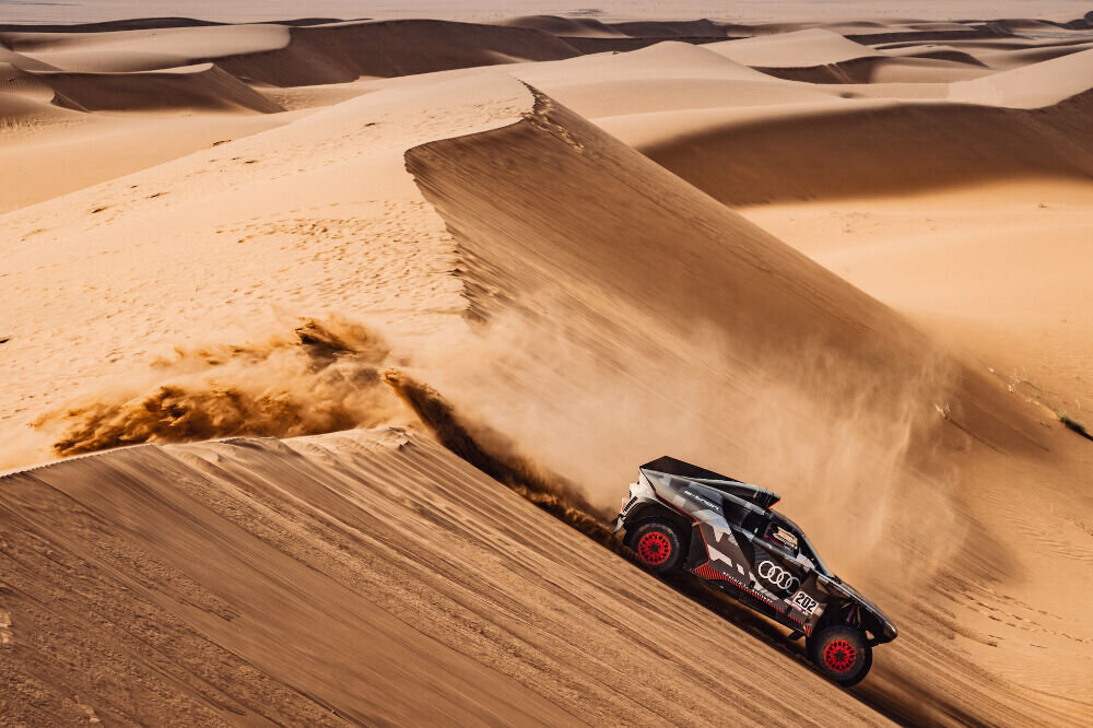 Sainz võitis katse, Al-Attiyah läheneb võidule