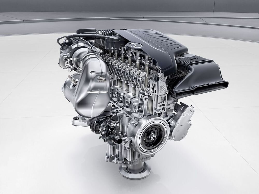 Mercedes-Benz toob tagasi kuuesilindrilised ridamootorid