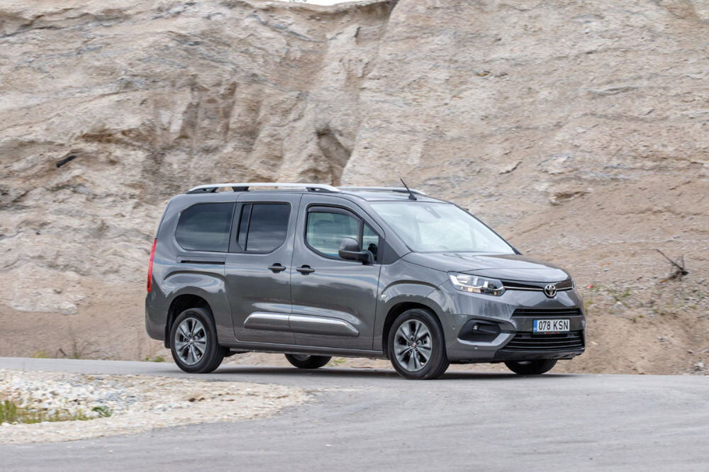 Universaalselt ruumikas Proace City Verso