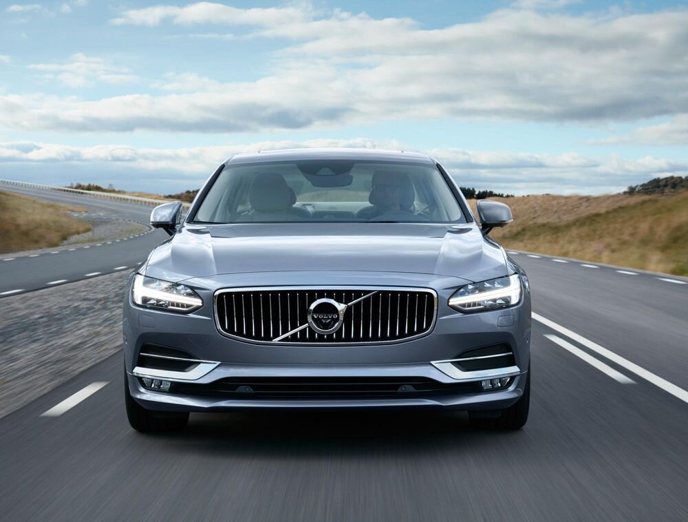 Volvo S90 hakkab Hiinast Euroopasse jõudma rongiga