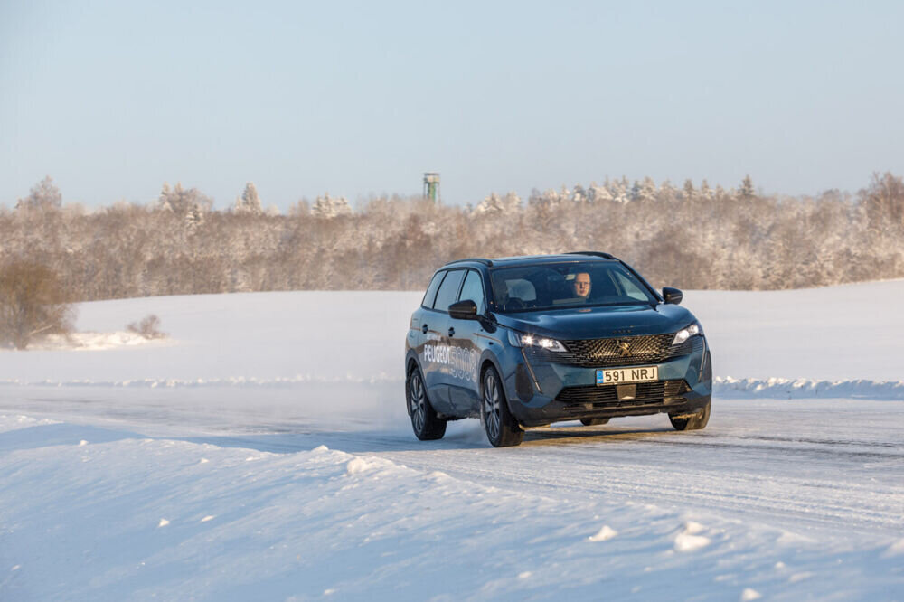 Peugeot 5008 pakasetest Eesti tippudel