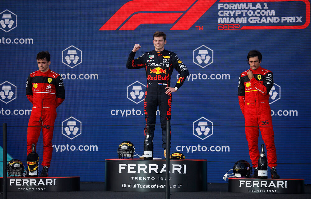 Verstappen võitis ja vähendas Leclerci edumaad punktitabelis