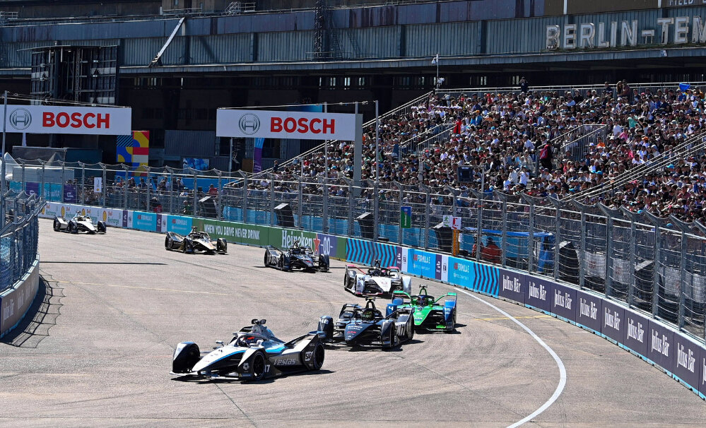 Nyck de Vries noppis hooaja teise etapivõidu