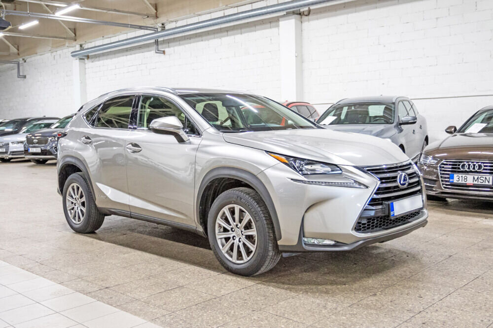 Lexus NX: omapärane ja ootuspäraselt töökindel