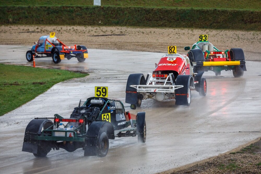 Nädalavahetus autospordis: Eestis on fookuses kross, mitmed eestlased võistlevad välismaal