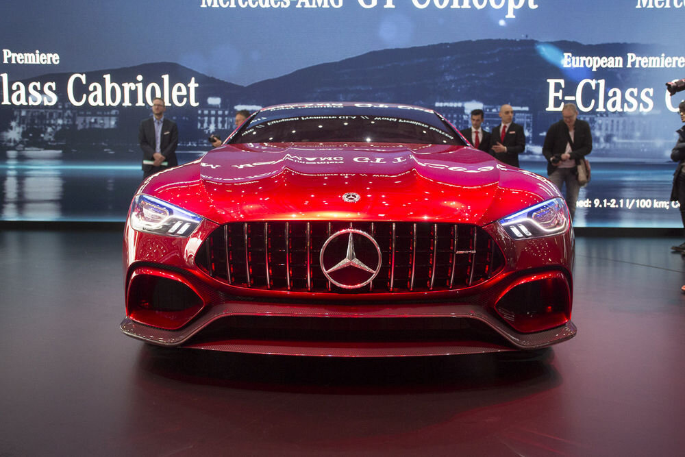 GENF 2017: Mercedes näitab mitut uhket uudist