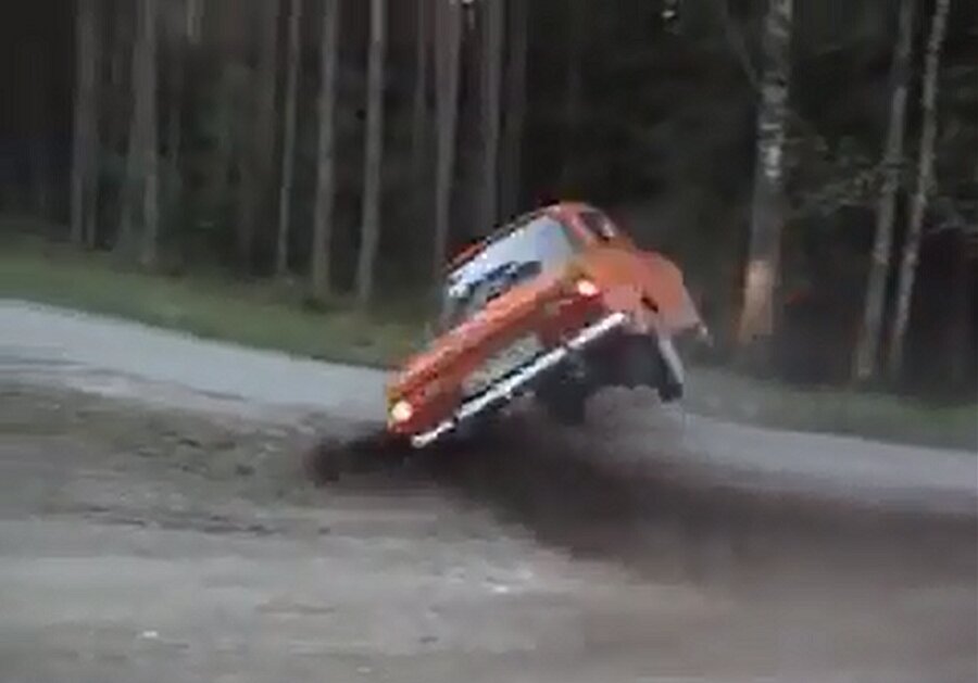 VIDEO: Autolõhkumise klassikat