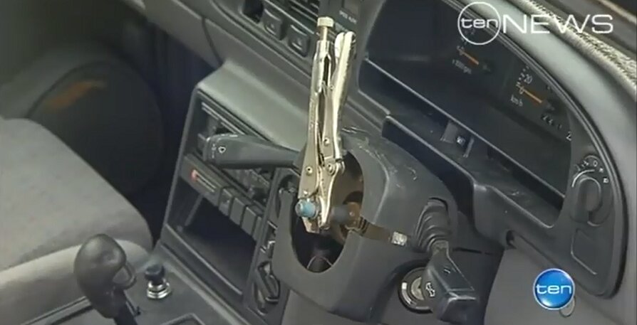 VIDEO: Rooli asemel juhiti autot tangidega