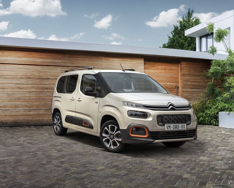 Ootamatu uudis: Citroën Berlingo ja Peugeot Rifter reisijate versioone saab nüüd ainult elektrilisena