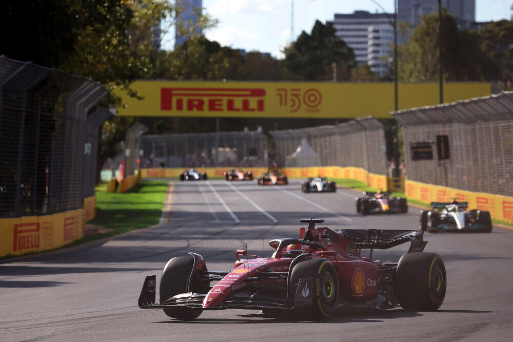 Charles Leclerc noppis hooaja teise võidu, Verstappen katkestas