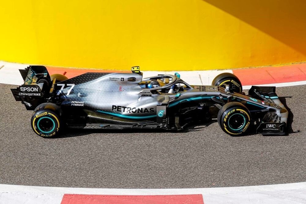 F1: Vabatreeninguid valitsesid Mercedese sõitjad