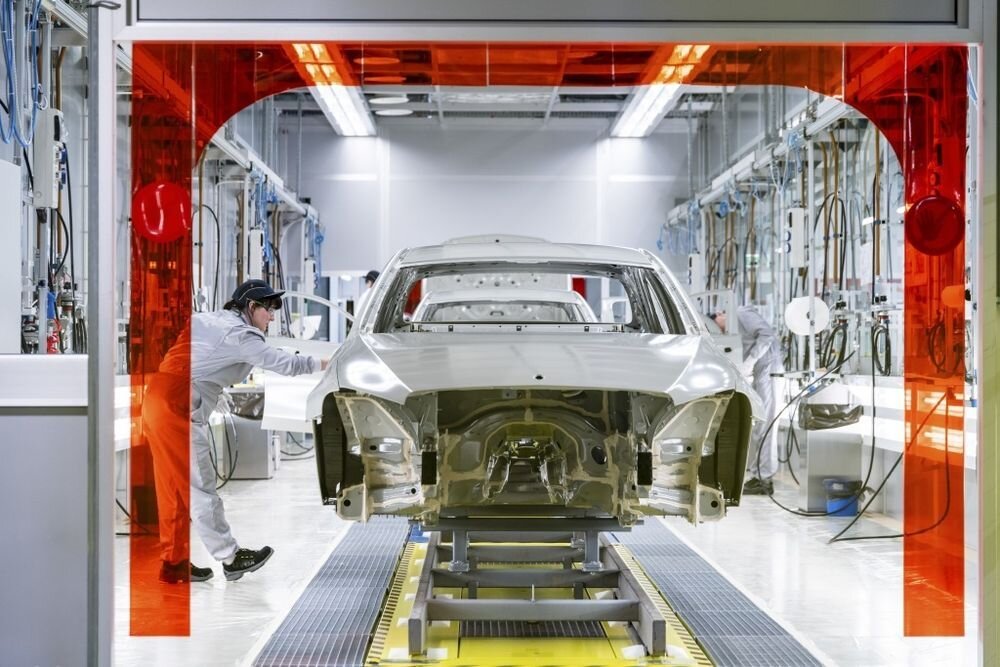 Moskva lähistel alustati Mercedese sõiduautode tootmist
