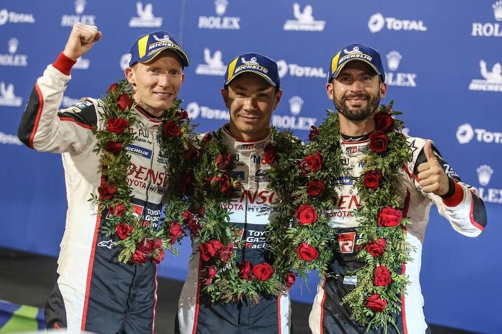 Toyota meeskonnad noppisid taas kaksikvõidu