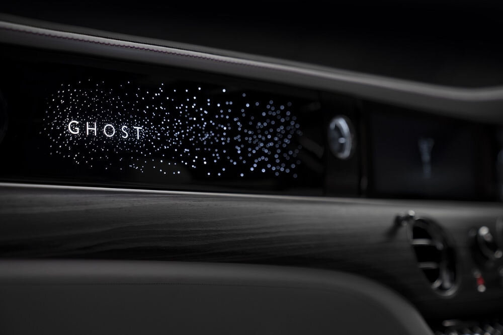Tähistaevas uue Ghosti armatuurlaual