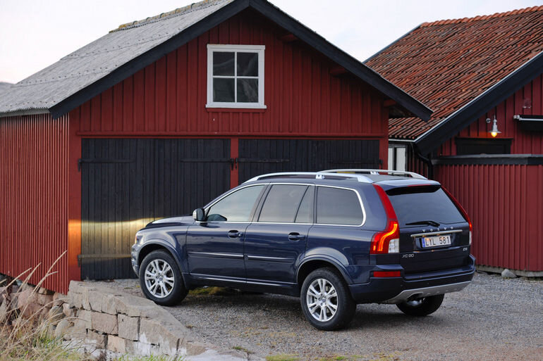 Volvo XC90 saab kümme aastat vanaks