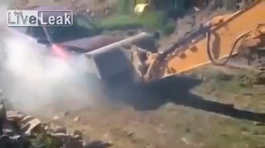 VIDEO: Kopajuhiga ei tasu jõudu katsuda