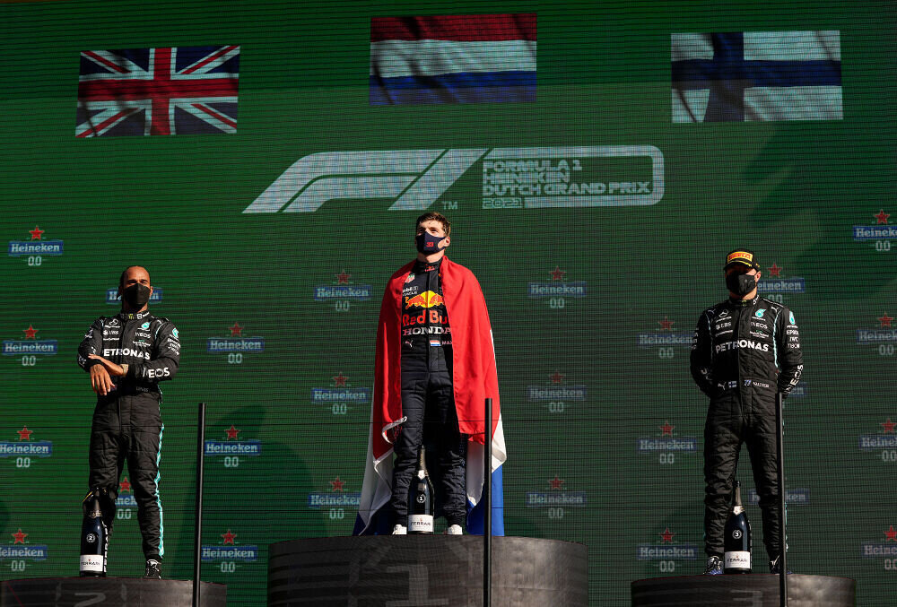 Verstappen võitis kodurajal ja tõusis taas MM-sarja liidriks