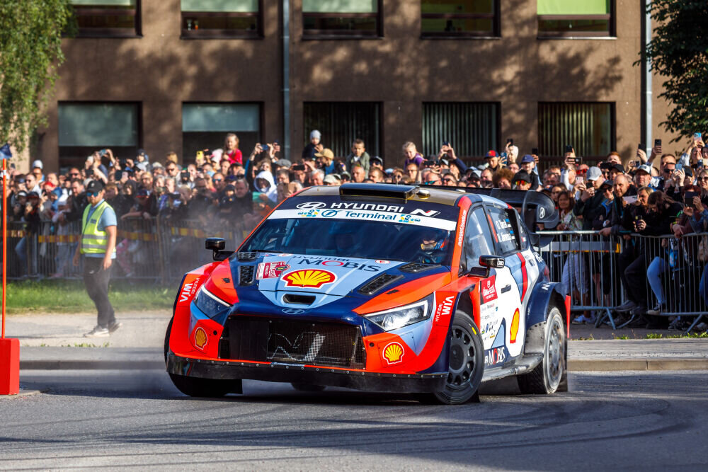 VIDEO. Lõuna-Eesti ralli avapäeva parimad olid Ott Tänak / Martin Järveoja. Teise päeva kahest katsest tuleb otseülekanne