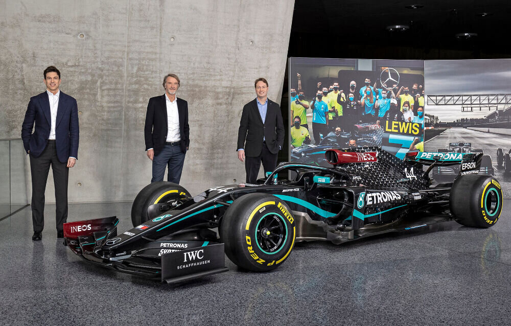F1: Mercedes müüs osa tiimist ettevõttele INEOS