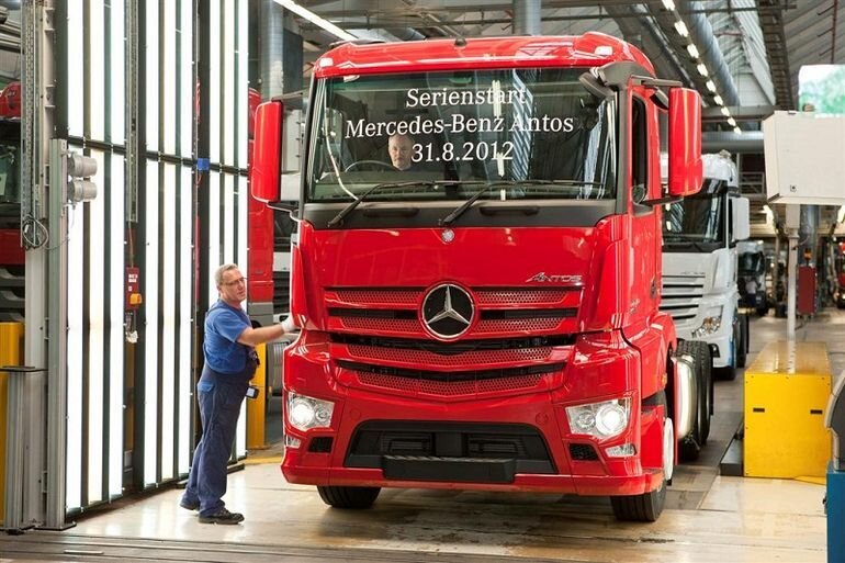 Mercedes-Benz alustas Antose tootmist