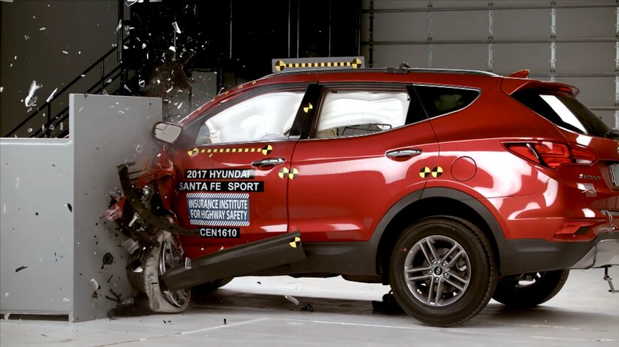 Hyundai Santa Fe Sport parandas oma tulemust väikese ülekattega avariitestis