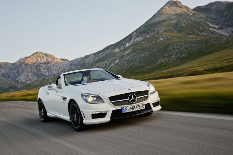Mercedes-Benz SLK saab tulise südame