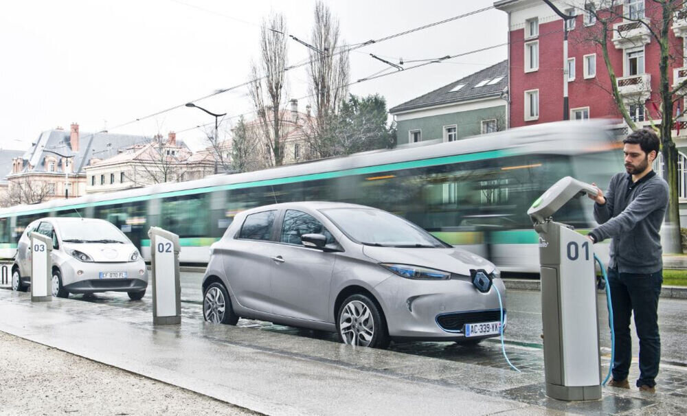 Uuring: kõige vähem pooldavad elektriautode ostu Baltikumis eestlased